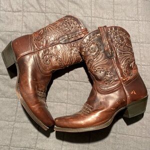 Tony Lama woman’s boots